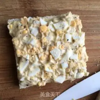 Make Egg sandwich step 4