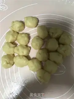 Make Rose loaf step 3