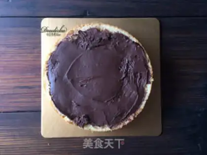 Make Strawberry chocolate fence cake step 3