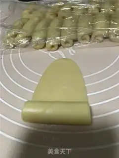 Make Rose loaf step 8