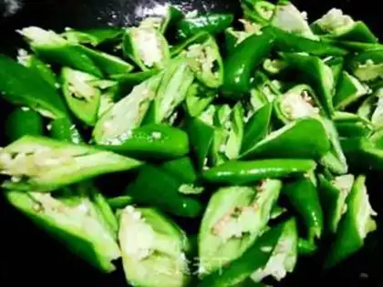 Make White meat and pepper step 4