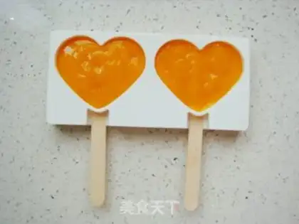 Make A mango popsicle with a heart step 3
