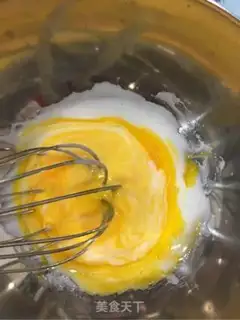 Make Pink little car cake step 1