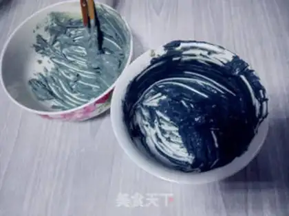 Make The raccoon paints a stereocake step 14