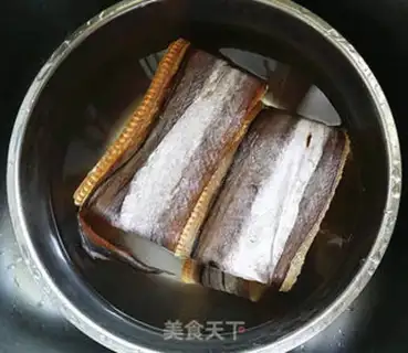 Make Fried eel sauce step 2