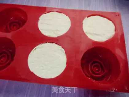 Make Rose cheesecake step 5