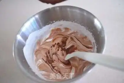 Make Sandmus cake step 10