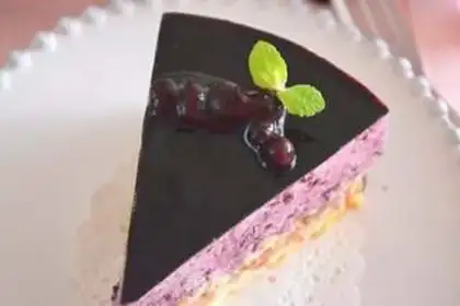 Make Sandmus cake step 17