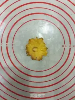 Make Pineapple sunflower step 4