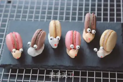 Make Snail macaron step 15