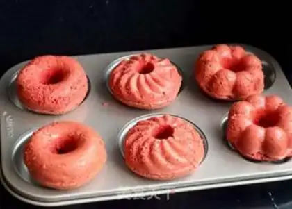 Make Red velvet donut cake step 13