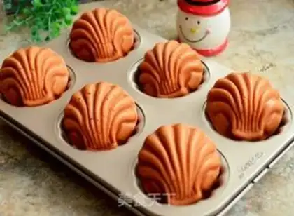 Make Red velvet donut cake step 16
