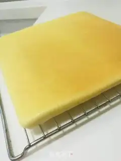 Make Tiger cake roll step 5
