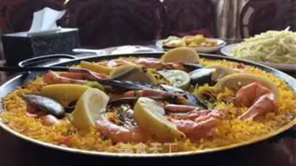 Make Spanish seafood step 8