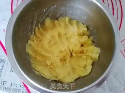 Make Smiley potatoes step 1