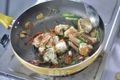 Make Hot, spicy crabs step 5