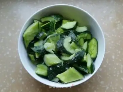 Make Shoot the cucumber step 3