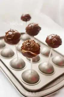 Make Chocolate lollipop cake step 16