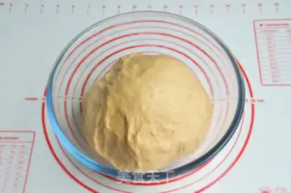 Make Red sugar egg sandwich step 5