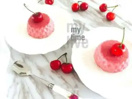 Make Pink pudding cake step 14