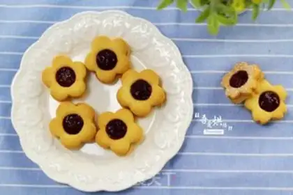 Make Sweets with jam step 7