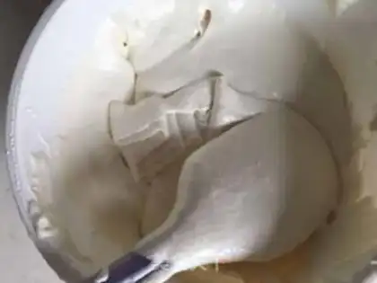 Make The original macaron step 12
