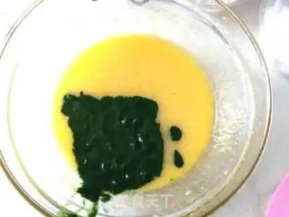 Make A spinach mud cake roll step 3