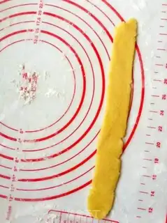 Make Apple roses step 9