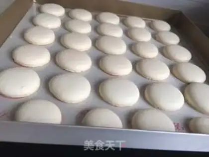 Make The original macaron step 17