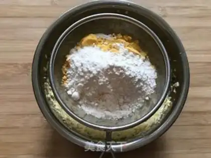 Make Horse hoof and egg yellow cookies step 7