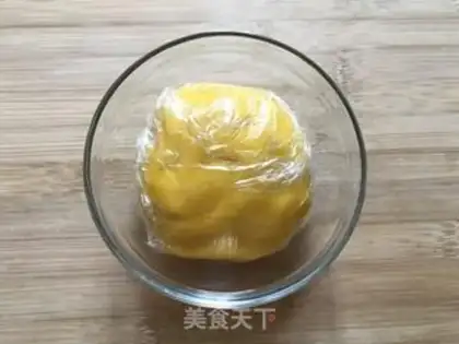 Make Horse hoof and egg yellow cookies step 8