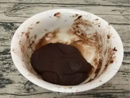 Make Chocolate Macalon step 4