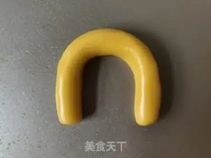 Make Horse hoof and egg yellow cookies step 11