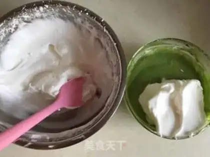 Make A spinach mud cake roll step 12