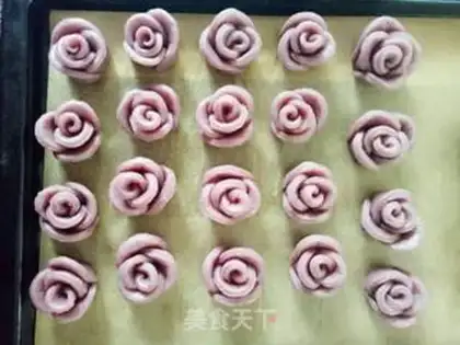 Make Purple roses step 10