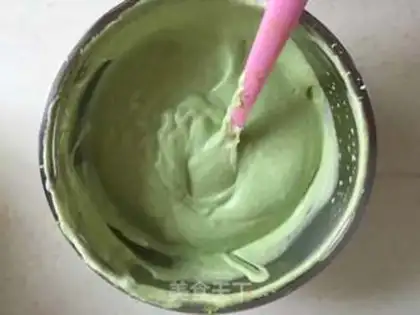 Make A spinach mud cake roll step 14