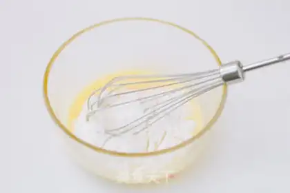 Make Hokkaido Chifeng cake step 1