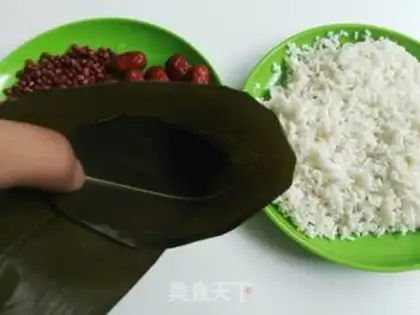 Make "Red bean peanut dates." step 3