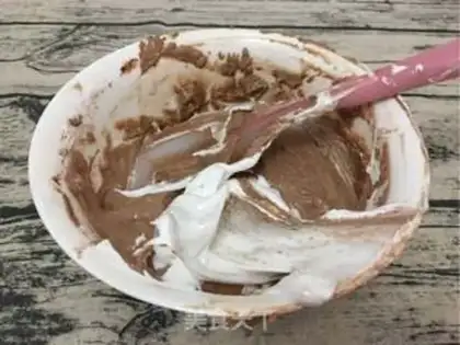Make Chocolate Macalon step 12