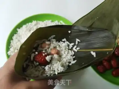 Make "Red bean peanut dates." step 4