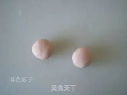 Make Pink love mooncake step 16