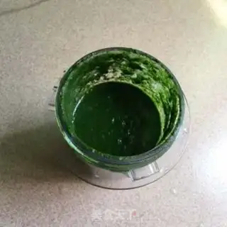 Make Twisted spinach rolls step 7