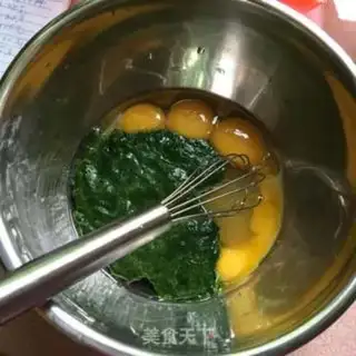 Make Twisted spinach rolls step 8