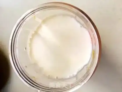 Make Mango milkshake step 3