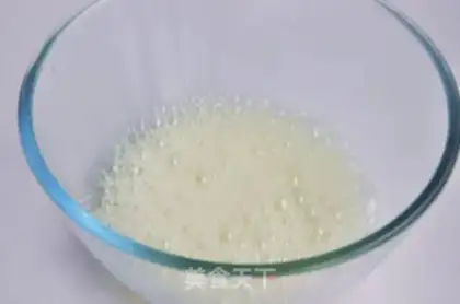 Make Strawberry Moose step 1