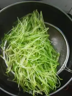 Make Garlic pine buds step 4