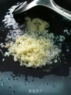Make Garlic pine buds step 5