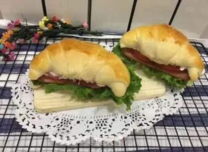 Make Bullhorn Burger step 16
