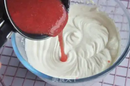 Make Strawberry Moose step 19