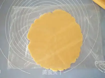 Make Sweet cherry pie step 4